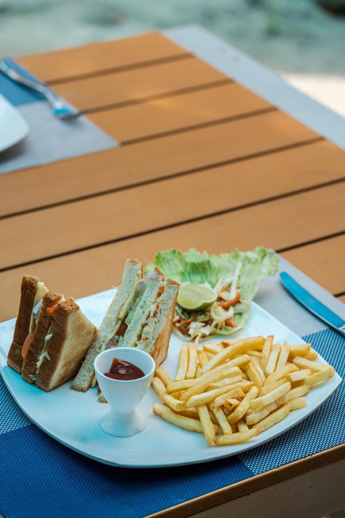 Maamadi Boutique Hotel Maafushi Luaran gambar